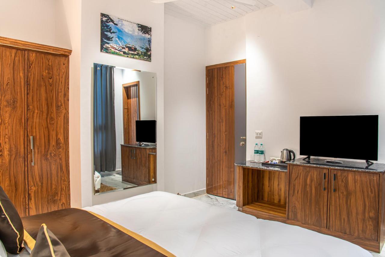 Hillcrest Uphills Apartment Kasauli Exterior photo